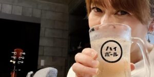아미하마 나오코 마쓰야마 산시로 이혼, 28년 결혼 종지부와 과거 논란