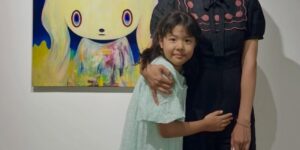 '이동건과 이혼' 조윤희, 붕어빵 딸 폭풍성장 근황…꼭 껴안고 다정